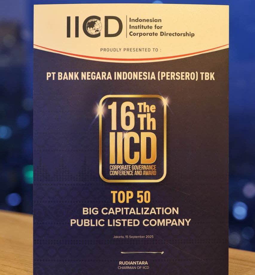 BNI kembali menorehkan prestasi dengan meraih penghargaan “Leadership in Corporate Governance” pada ajang The 16th IICD Corporate Governance Conference & Award 2025, yang berlangsung pada Senin (15/9/2025) di Ballroom Pullman Hotel, Jakarta. Foto: Dok BNI