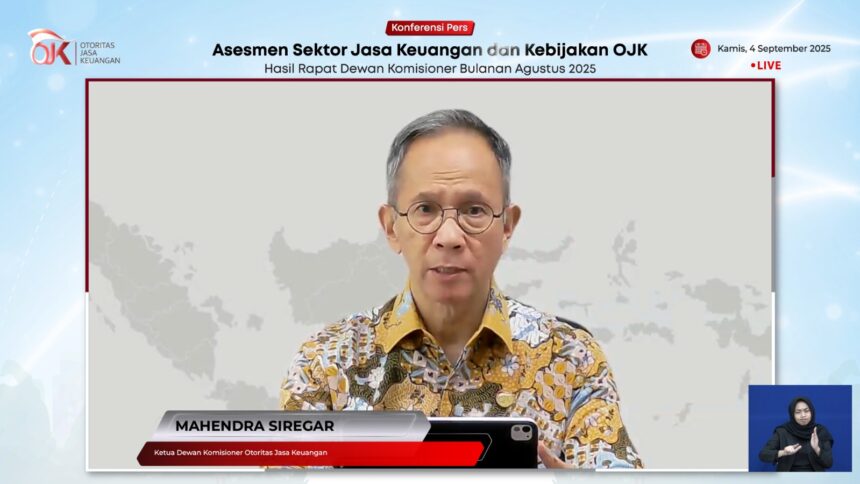 Ketua Dewan Komisioner OJK Mahendra Siregar