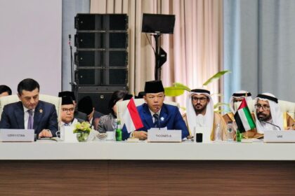 Menlu Sugiono mewakili Presiden RI Prabowo Subianto menghadiri Konferensi Tingkat Tinggi (KTT) Darurat Arab–Islam Organisasi Kerja Sama Islam (OKI) di Doha, Qatar. Foto: kemlu