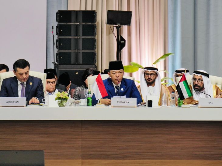 Menlu Sugiono mewakili Presiden RI Prabowo Subianto menghadiri Konferensi Tingkat Tinggi (KTT) Darurat Arab–Islam Organisasi Kerja Sama Islam (OKI) di Doha, Qatar. Foto: kemlu
