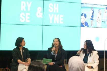Founder & CEO Ryse and Shyne, Felicia Kawilarang bersama Content Creator, Tirta Usada Practitioner, and Women’s Wellness Advocate, Andra Alodita, saat peluncuran koleksi perdana Ryse and Shyne, athleisure lokal premium di Jakarta Selatan, Jumat (26/9/2025). Foto: Ist