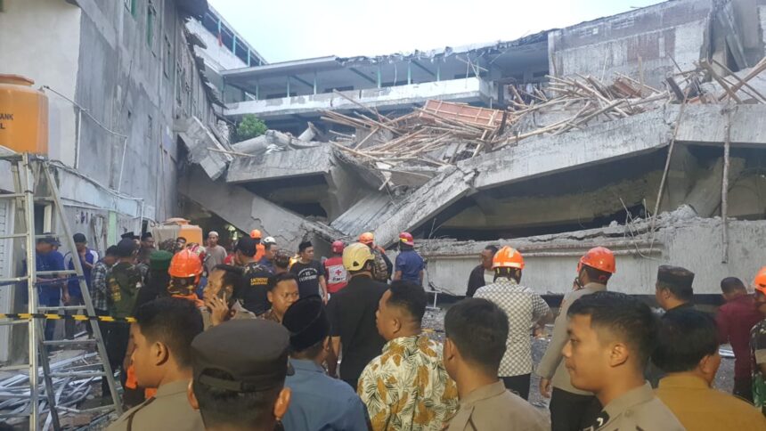 Tim SAR gabungan terus melakukan pencarian korban reruntuhan bangunan Ponpes Al Khozyni, Sidoarjo, Selasa (30/9/2025). Foto: Ist