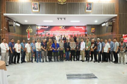 Forum Komunikasi Kapolda Aceh dengan Awak Media, Influencer, dan Kasi Humas Jajaran di Aula Presisi Polda Aceh, Kamis (2/10/2025). Foto: Ist