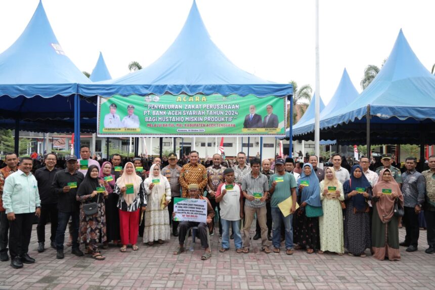 Bank Aceh menyaluran zakat perusahaan senilai Rp500 juta kepada 1.216 mustahiq. Foto; Ist