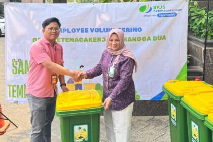BPJS Ketenagakerjaan Kantor Cabang Jakarta Mangga Dua gelar Employee Volunteering bertema Go Green: Peduli Sampah, Peduli Kehidupan di kawasan Ruko Orion Mangga Dua. Foto: Ist