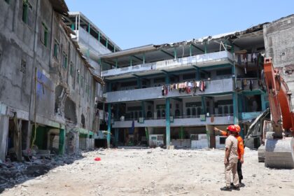 Basarnas resmi menutup operasi evakuasi korban reruntuhan Ponpes Al Khoziny di Sidoarjo, Selasa (7/10/2025). Foto: BNPB