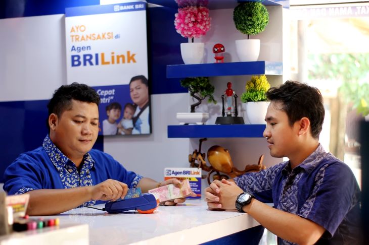 BRI Perkuat Inklusi Keuangan Lewat 1 Juta AgenBRILink, Catat Transaksi Rp1.145,22 Triliun 2 BRI 2