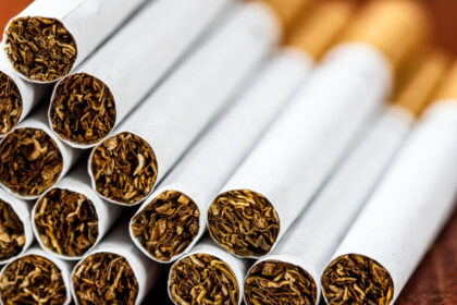 Ilustrasi tumpukan rokok. Foto: Istock @dony