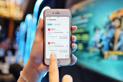 BNI terus memperkuat dukungannya terhadap inklusi keuangan dengan memudahkan masyarakat berinvestasi Surat Berharga Negara (SBN) Ritel melalui platform digital wondr by BNI. Foto: Dok BNI