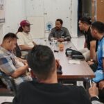 Penasehat Gubernur Aceh Bidang Investasi dan Hubungan Luar Negeri, Teuku Emi Syamsyumi, yang akrab disapa Abu Salam, melakukan kunjungan silaturahmi ke Kantor Serikat Perusahaan Pers (SPS) Provinsi Aceh di Banda Aceh, Kamis malam, 9 Oktober 2025 sekitar pukul 23.30 WIB.