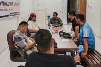 Penasehat Gubernur Aceh Bidang Investasi dan Hubungan Luar Negeri, Teuku Emi Syamsyumi, yang akrab disapa Abu Salam, melakukan kunjungan silaturahmi ke Kantor Serikat Perusahaan Pers (SPS) Provinsi Aceh di Banda Aceh, Kamis malam, 9 Oktober 2025 sekitar pukul 23.30 WIB.