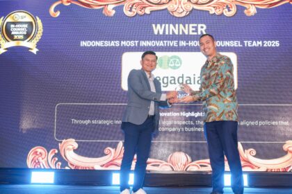 PT Pegadaian kembali menorehkan prestasi gemilang di bidang tata kelola dan hukum, dengan menerima penghargaan bergengsi “Indonesia’s Most Innovative In-House Counsel Team 2025 – Non-Bank Financial Services” dalam ajang Indonesia In-House Counsel Awards 2025. Kegiatan ini diselenggarakan di Nusa Dua, Bali, pada Jumat (03/10).