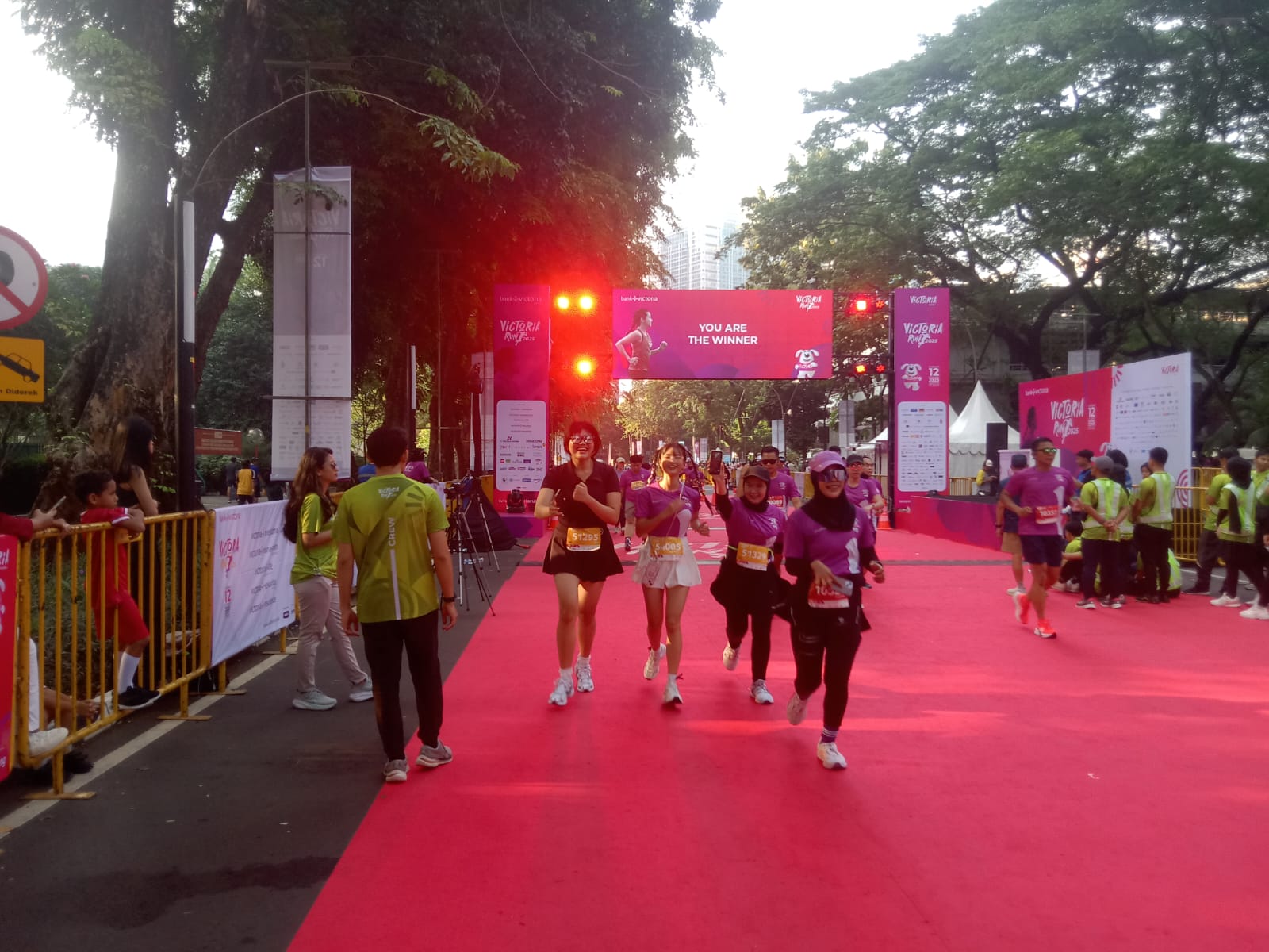 Ribuan Pelari Ramaikan Victoria Run 2025