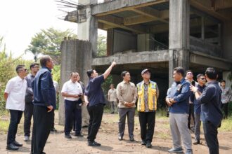 Menpora Erick meninjau P3SON (Pusat Pendidikan, Pelatihan dan Sekolah Olahraga Nasional) Hambalang, di Hambalang, Kabupaten Bogor, Jawa Barat, Rabu (15/10) pagi.