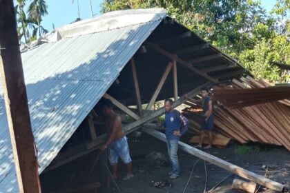 Sejumlah bangunan terdampak akibat gempa bumi Magnitudo (M)6,6 di Kabupaten Sarmi, Provinsi Papua, Kamis (16/10/2025) pukul 12.48 WIB. Foto: Ist