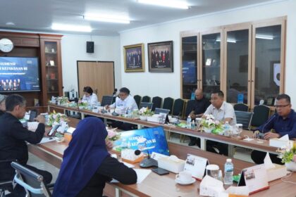 Kepala Kejari Jakarta Selatan, Iwan Catur Karyawan memenuhi undangan Komjak RI untuk memberikan informasi perkembangan eksekusi Silvester Matutina. Foto: Komjak RI