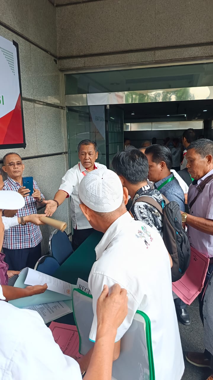 Pengurus provinsi (Pengprov) PSTI seluruh Indonesia diundang oleh caretaker PSTI untuk mengikuti rapat Koordinasi dan Konsultasi terkait pelaksanaan Musyawarah Nasional Luar Biasa (Munaslub).