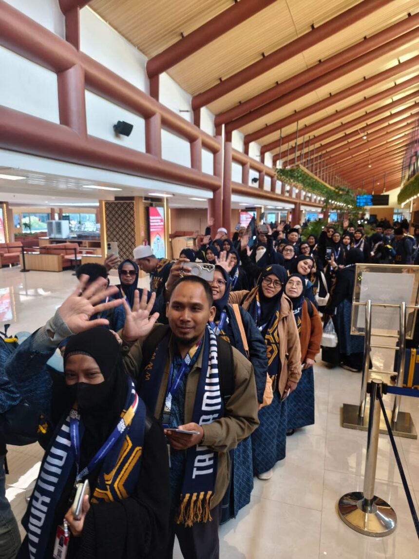 Tanur Muthmainnah Tour Sukses Gelar Tanur Warriors Umroh. Academy Akbar