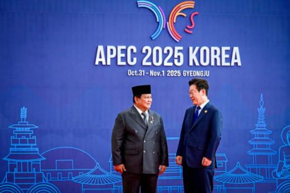 Presiden Prabowo Subianto menghadiri KTT APEC 2025 di Hwabaek International Convention Centre, Gyeongju, Korsel, Jumat (31/10/2025). Foto: BPMI Setpres