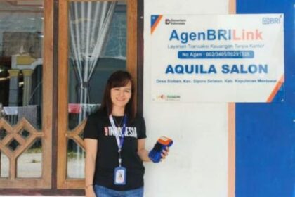 Melalui kehadiran AgenBRILink Aquila Salon, masyarakat sekitar dapat melakukan berbagai transaksi keuangan tanpa perlu lagi menempuh perjalanan jauh ke kantor cabang. Foto: Dok BRI