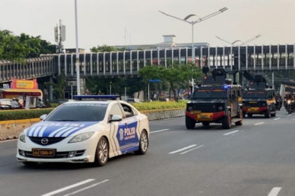 Ilustrasi Polda Metro Jaya menggelar patroli skala besar pada Jumat (3/10/2025). Foto: Bid Humas Polda Metro Jaya