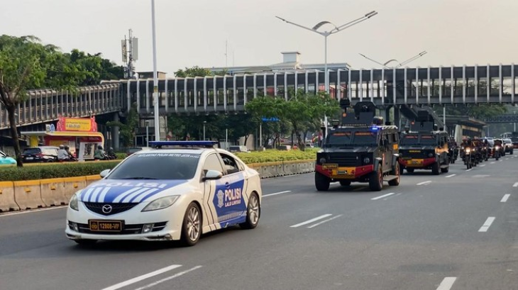 Ilustrasi Polda Metro Jaya menggelar patroli skala besar pada Jumat (3/10/2025). Foto: Bid Humas Polda Metro Jaya