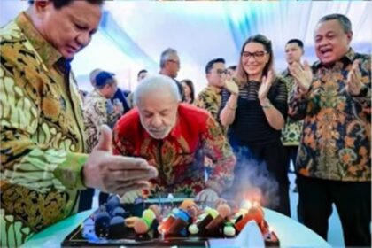 Presiden Prabowo Subianto dan Presiden Brasil Luiz Inácio Lula da Silva rayakan ulang tahun bareng di Istana Kepresidenan Jakarta. Foto: Instagram @lulaoficial