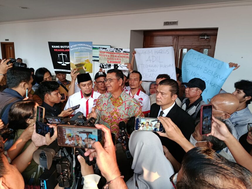 Direktur Utama PT Wana Kencana Mineral (PT WKM) Letjen (Purn) Eko Wiratmoko di PN Jakpus. Foto: Ist