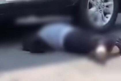 Mahasiswi UIN Raden Mas Said Surakarta yang melompat dari rooftop Gedung Laboratorium. Foto: Tangkapan layar Instagram @info.negri