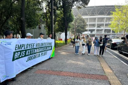BPJS Ketenagakerjaan Kantor Cabang Jakarta Pluit gelar employee volunteering bertema Go Green di kawasan Stadion Utama Gelora Bung Karno. Foto: Ist