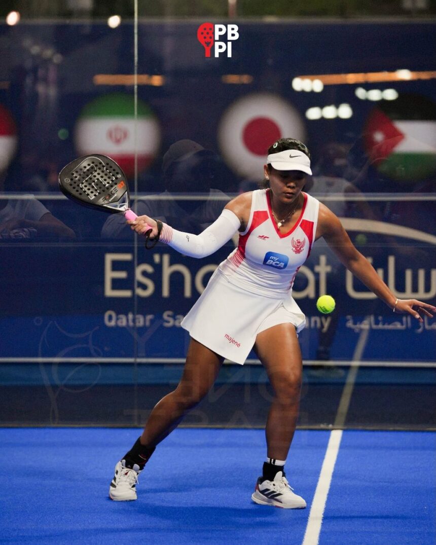 Tim Nasional Padel Indonesia sukses mencetak sejarah dengan berhasil melaju ke babak 8 besar FIP Asia Cup 2025 melalui perjuangan gemilang tim putri
