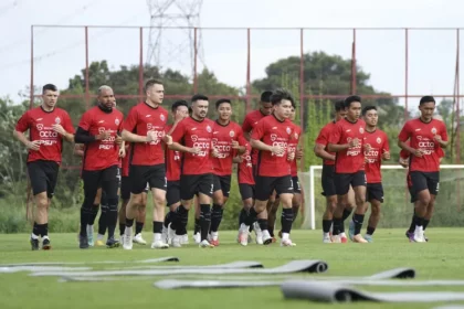 Skuad Persija siap curi point di kandang Madura. Foto : Ist