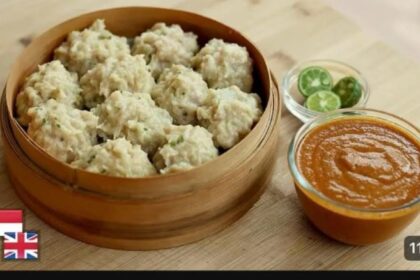 Viral foto siomay yang dipakai untuk promosi produk siomay frozen Pawon Bu Cetar di e-commerce, dengan foto yang pernah diunggah Chef Devina tiga tahun lalu. Foto: IG @devinahermawan