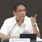 Sejumlah Pemerintah Daerah (Pemda) kena sentil Menteri Keuangan (Menkeu) Purbaya Yudhi Sadewa karena menumpuk uang triliunan rupiah di bank. Ulah Pemda tersebut membuat ekonomi tidak berjalan maksimal.