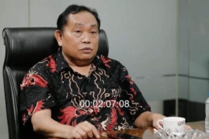 Ketua Federasi Serikat Pekerja BUMN Bersatu, Arief Poyuono, dalam podcast program "Bebas Bicara" On Point Media, Minggu (16/11/2025). Foto: Ist