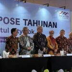 Presiden Direktur PT Sentul City Tbk, Hiramsyah S. Thaib (tiga dari kiri) usai menjelaskan pencapaian kinerja perusahaan.