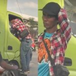 Seorang pria diduga preman memaksa masuk kabin truk saat meminta uang di Cakung, Jaktim. Foto: Tangkap layar IG @jakut.info