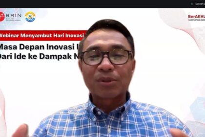 Direktur IT Digital Telkom Indonesia Faizal Rochmad Djoemadi saat memberikan paparan pada acara webinar nasional “Masa Depan Inovasi Indonesia: Dari Ide ke Dampak Nyata” yang diselenggarakan oleh Badan Riset dan Inovasi Nasional (BRIN), Kementerian Pendidikan Tinggi, Sains, dan Teknologi, serta Dewan Pendidikan Tinggi (DPT) yang berlangsung pada Kamis, (30/10/2025). Foto: Telkom Indonesia