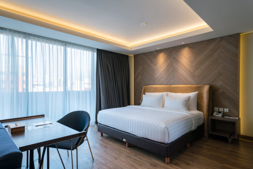 Waringin Hospitality Hotel Group (WHHG) kembali menghadirkan promo eksklusif 'Stay & Win Special Booking For Website'. (dok. Waringin Hospitality Hotel Group)