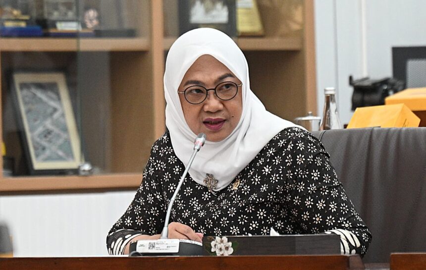 Anggota Komisi VI DPR Sadarestuwati