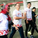 Direktur Utama Telkom Indonesia Dian Siswarini (paling kiri) saat mengikuti acara “Ayo Berlari Road to Earth Mission Mangrove Chapter,” di Gelora Bung Karno (GBK), Jakarta pada Jumat, (21/11). Foto: Telkom Indonesia