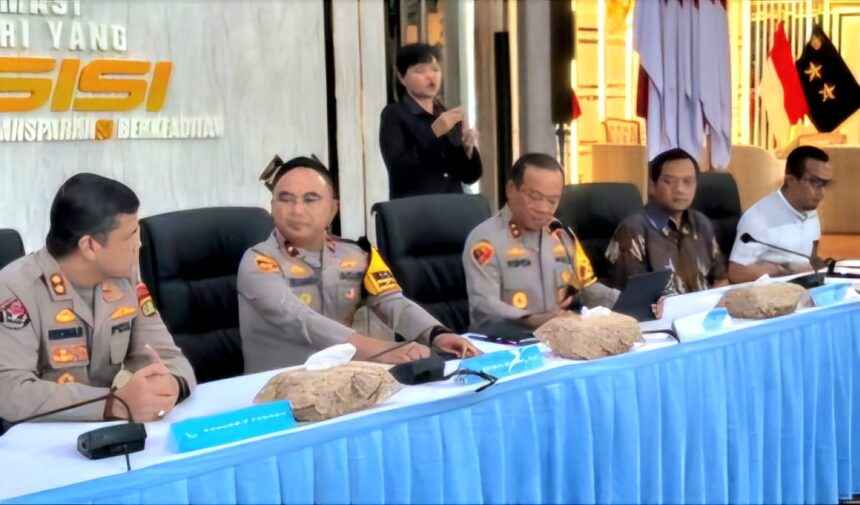 Dukungan kepada Polda Metro Jaya yang telah menetapkan status tersangka terhadap Roy Suryo dan sejumlah pihak lain semakin meluas.