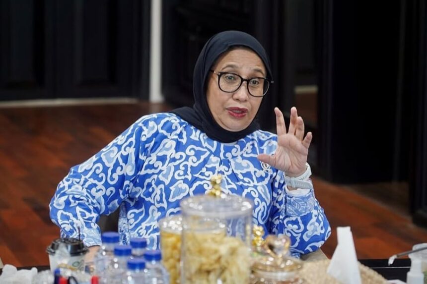 BGN memberi tenggat 30 hari bagi dapur Makan Bergizi Gratis (MBG) untuk mengurus SLHS, dan akan menutup sementara yang tak memenuhi standar kebersihan dan keamanan pangan. Foto: IG @nanik_deyang