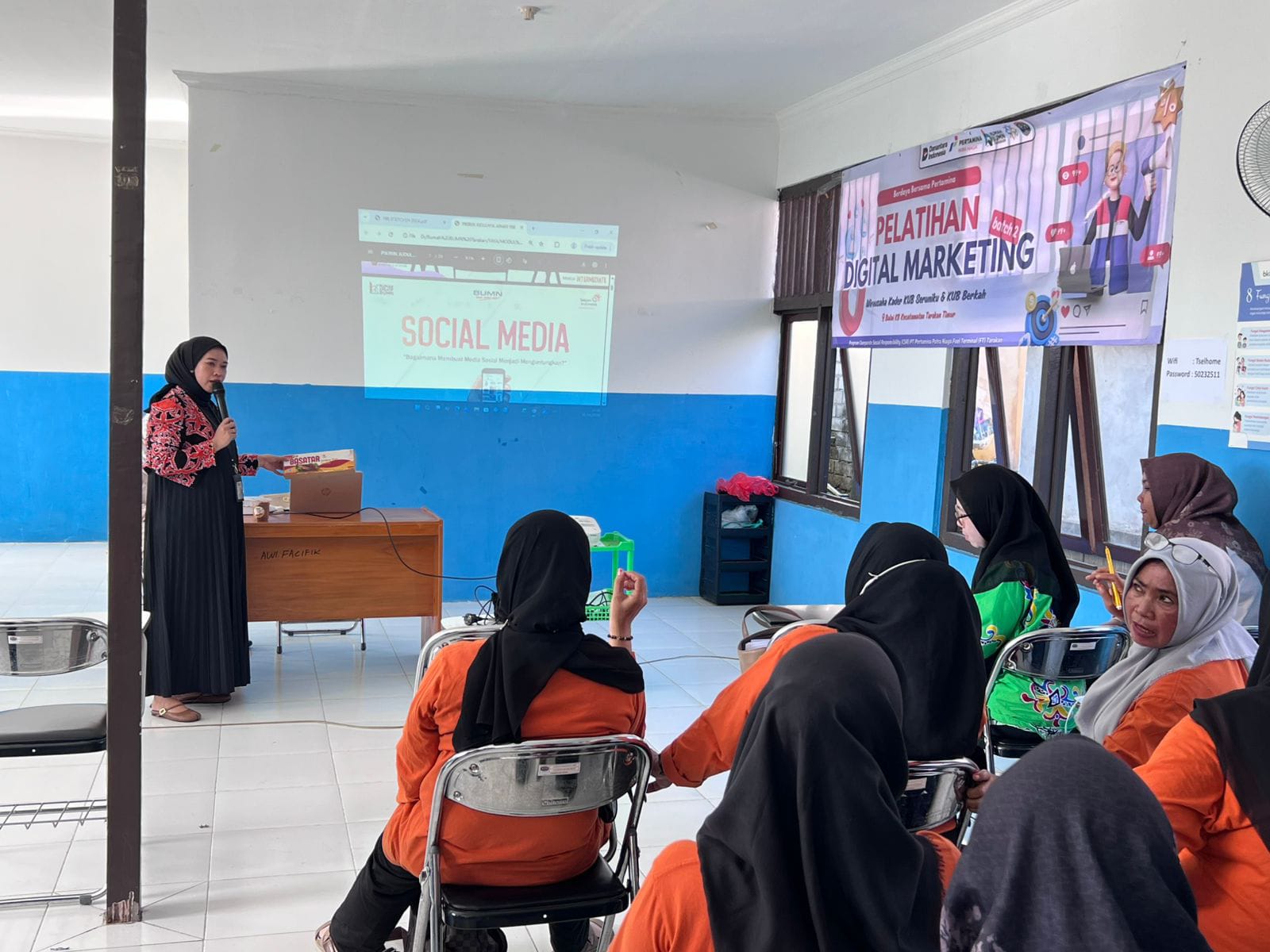Berbagai program pelatihan digital yang bertujuan untuk meningkatkan daya saing dan inovasi UMKM dengan fasilitator dari Rumah BUMN. Foto: Telkom Indonesia