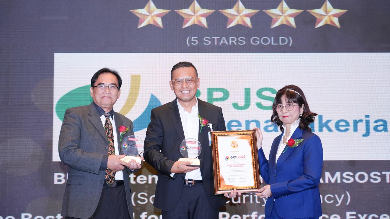BPJS Ketenagakerjaan meraih penghargaan 5 Stars Gold pada ajang Governance, Risk & Compliance (GRC) & Leadership Award 2025, yang diselenggarakan di The Westin Hotel, Jakarta.