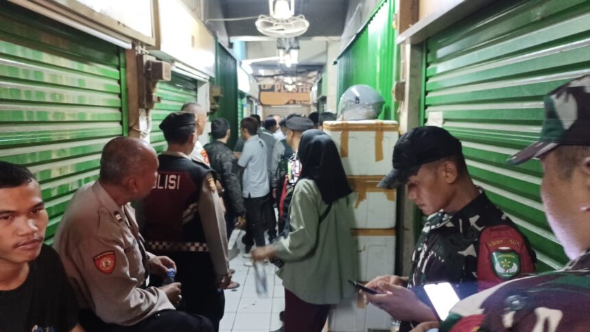 Sejumlah Pedagang Pasar Pramuka, Bandel Tak Bayar Sewa, Perumda Pasar Jaya, Tutup Sementara Kios