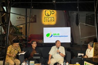 Kegiatan Afternoon Coffee Club “Bedah Buku: Melindungi Pekerja Sepanjang Hayat”, bertempat di Digra Coffee, Jakarta. Foto: BPJS Ketenagakerjaan