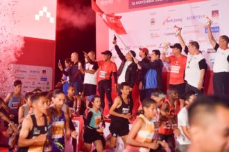 Komitmen Dukung Sports Tourism, Menpora Erick, Lepas Belasan Ribu Pelari Bank Jateng, Borobudur Marathon 2025
