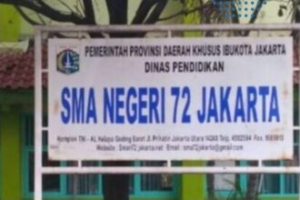 SMAN 72 Jakarta saat kegiatan belajar kembali digelar dengan skema tatap muka dan daring pascainsiden ledakan. Foto: IG @ipoldotid