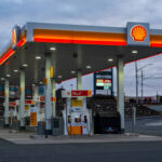 Ilustrasi SPBU Shell yang terlihat sepi. Foto: Istcok @shaunl